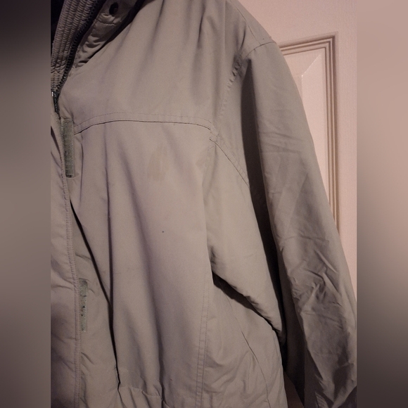 L.L.Bean women's large heavy coat - Picture 2 of 6